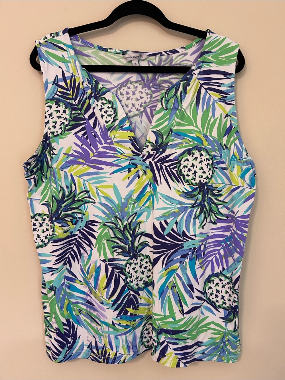 Sunsets & Sweet Tea Sleeveless Top Women’s XL Multicolor Pineapple Tunic